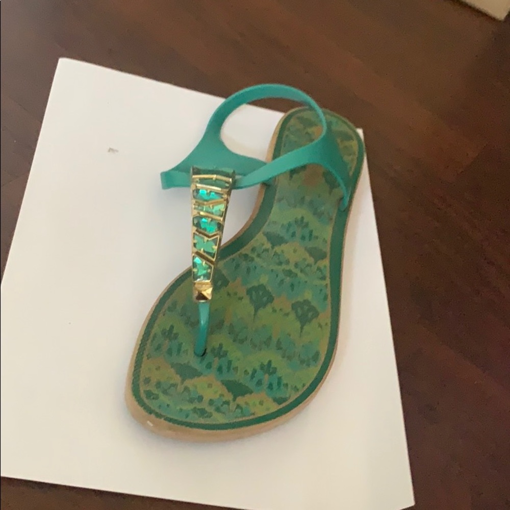 Sandals - Picture 3 of 3